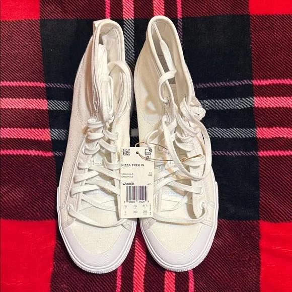 Adidas Nizza Trek W Sneakers White | Women’s 9 | NIB - Picture 2 of 9
